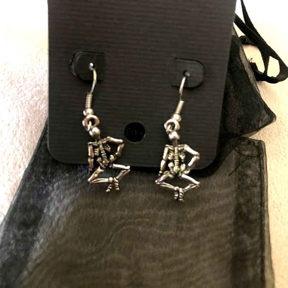 Skeleton Earrings & Bracelet Set - Picture 2 of 5